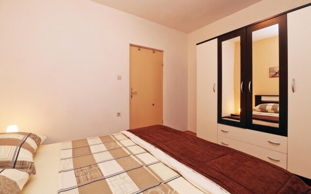 Awesome Home in Privlaka With 3 Bedrooms and Wifi
