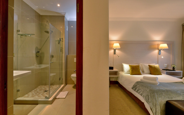 Val Du Charron Wine & Leisure Estate