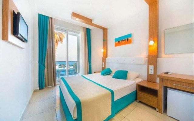 Catinsos Beach Garden Hotel