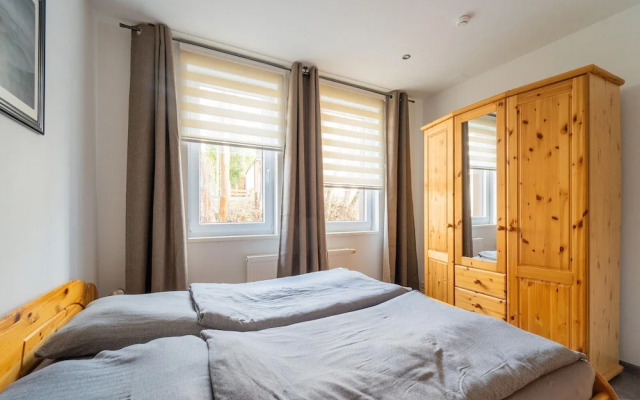 Retreat With Forest Views