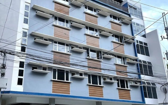 The Circuit Manor Hotel near Ayala Malls Circuit