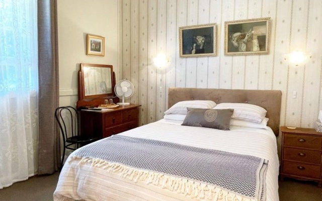 Strahan Wilderness Lodge – Guest Rooms – Strahan
