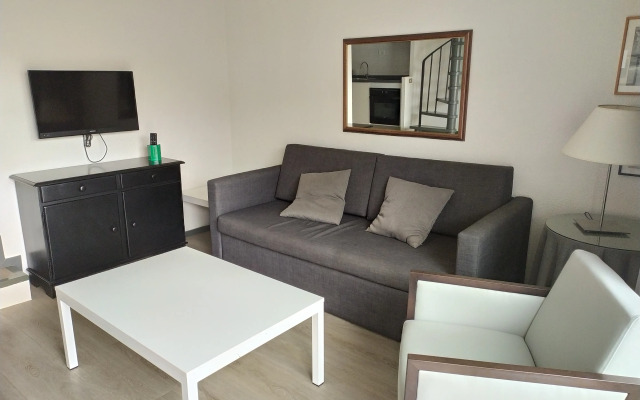 Apartamentos HG Cristian Sur