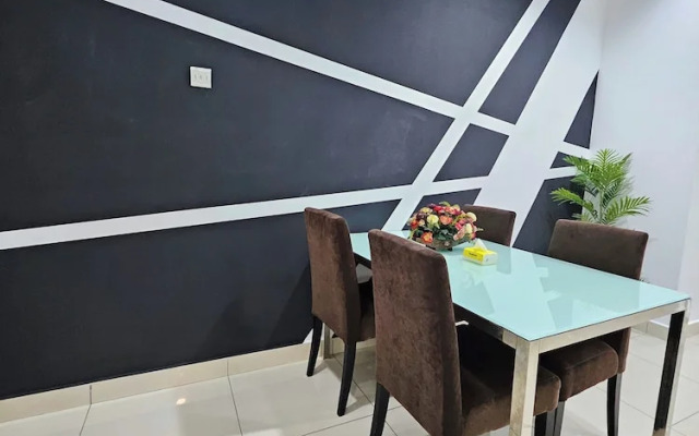 Cozy Mansion One Suite at Georgetown