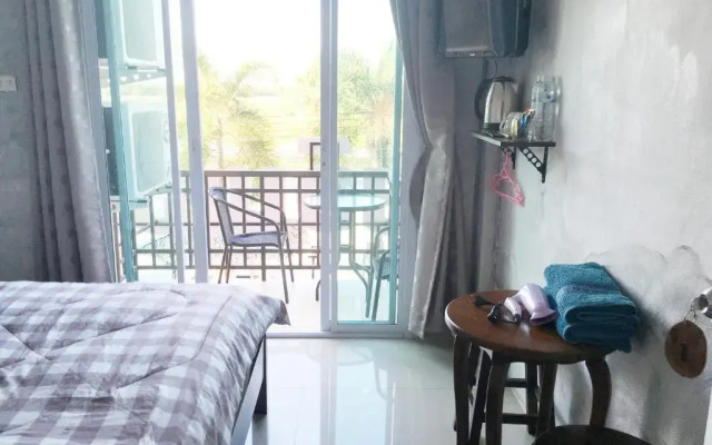 You In House URT Surathani Airport