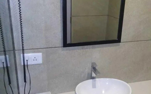 The Grand Vardhman Hotel