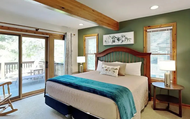 Constantly Cozy by Taylor Made Deep Creek