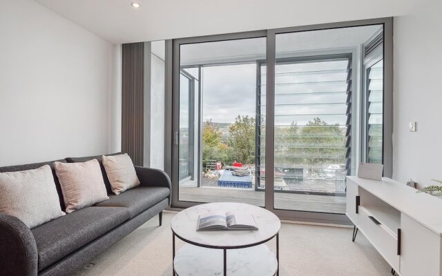 Gorgeous Open Plan 1BR in Sheffield