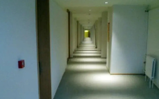 Ji Hotel (Tianjin Train Station Jinwan Square)