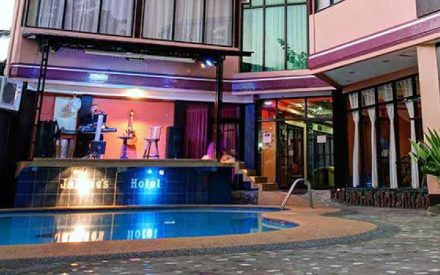 Jaimee's Hotel