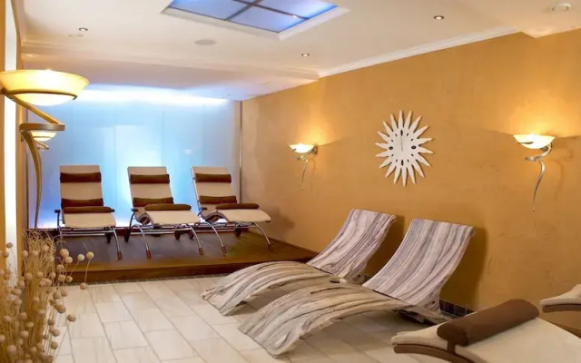 Hotel Alpina