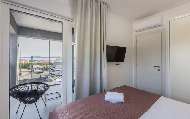 Scenic Kastel Luksic Apartments