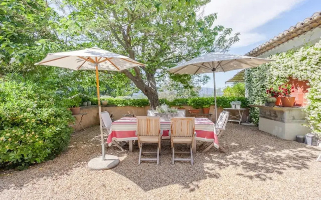 Villa Les Beaumettes - Haven of Peace in the Luberon