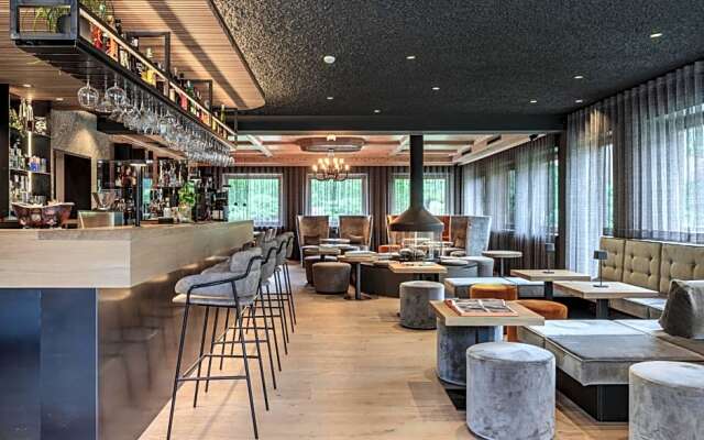 Christof Hotel