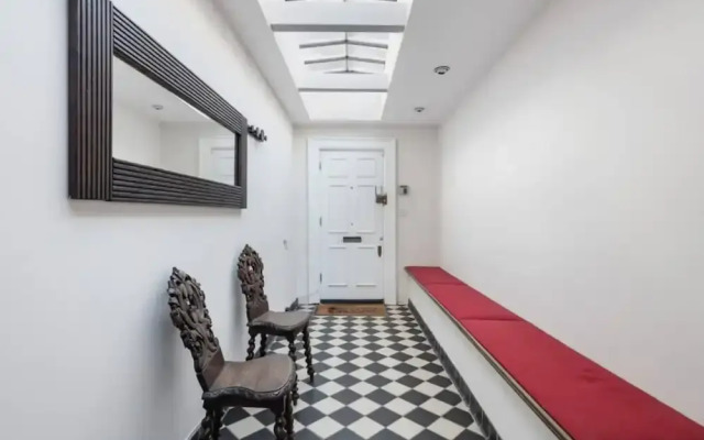 The Heart of Chelsea - Modern Bright 4bdr Home With Gym Parking Patio