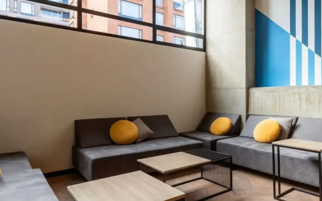 w Modern Loft in Parque Virrey