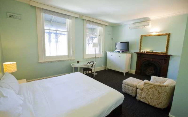 The Albany Motel
