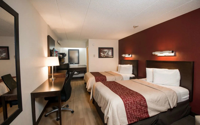 Red Roof Inn PLUS+ Chicago - Willowbrook