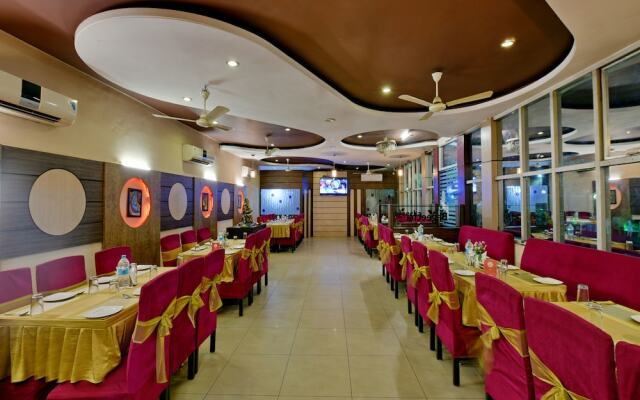 OYO 11754 Hotel Classic 7