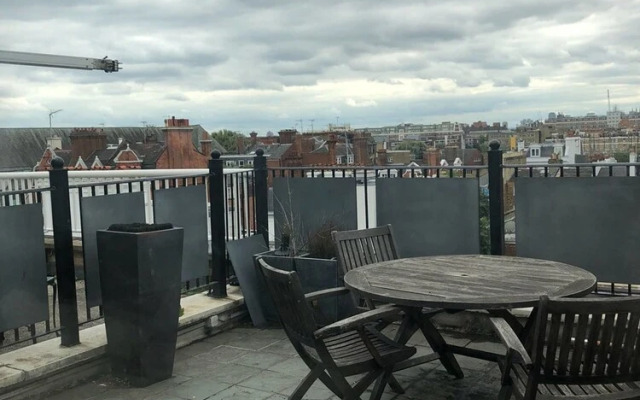 Beaufort Gardens Apartment