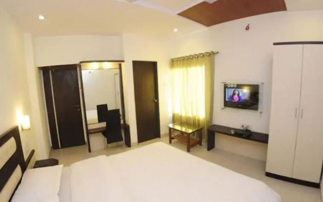 Shanti's Hotel Surbhi