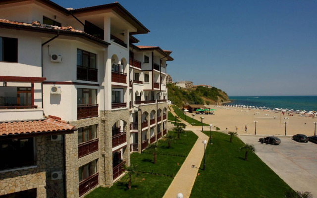 ARENA Aparthotel