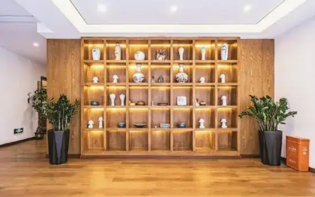 Mutao Courtyard Hotel