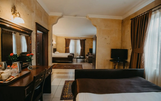 Royal Stone Houses - Goreme