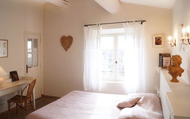 Le Mas des Etoiles - Luberon B&B