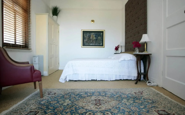 Bella Ev Guest House