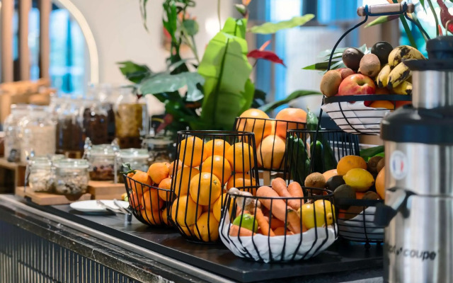 Golden Tulip Lyon Ouest Techlid Hotel & Spa