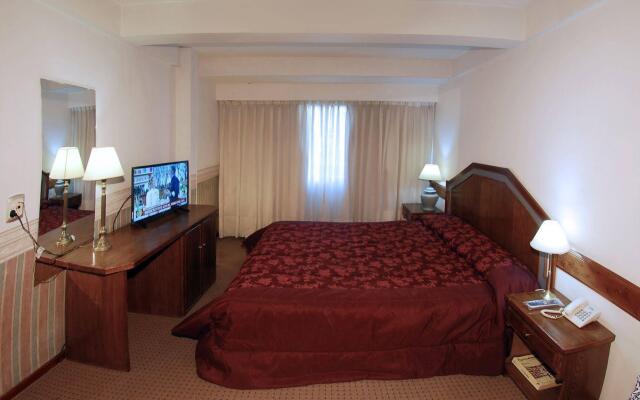 Art Deco Hotel And Suites