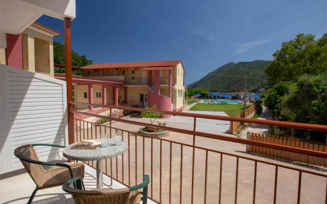Menes Hotel