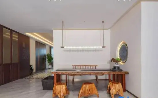 Nalati Minrong Yunting Hotel