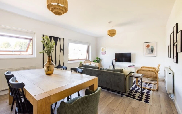 The Finchley Bolthole - Delightful 2bdr Flat