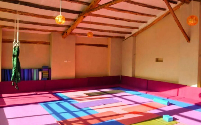 Lizzy Wasi Urubamba