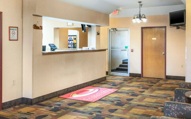 Econo Lodge Kent - Akron West