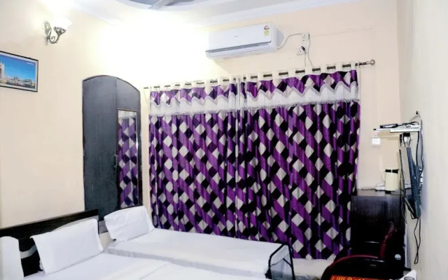 Raviz Inn