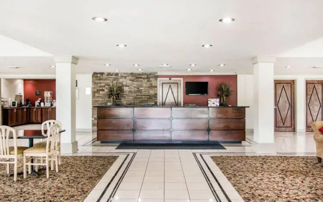 Quality Inn & Suites