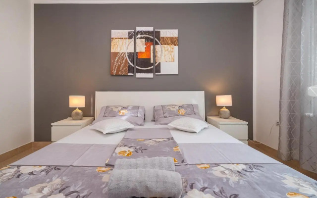 Apartments Silver
