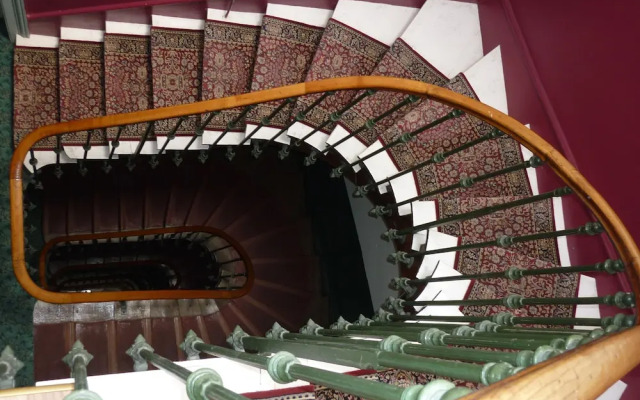 Authentic by Balladins, Le Carré d'Aix