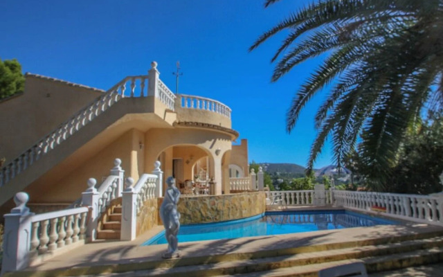 Leila - holiday home with private swimming pool in Moraira