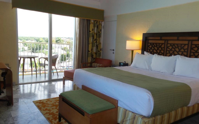 Radisson Aquatica Resort Barbados