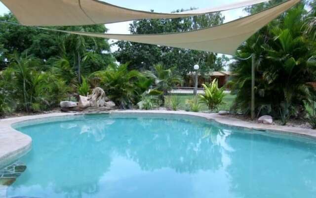 Territory Manor Motel & Caravan Park