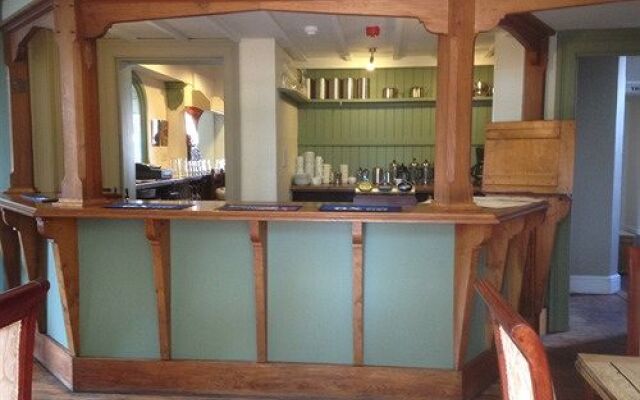 The Somerset Arms
