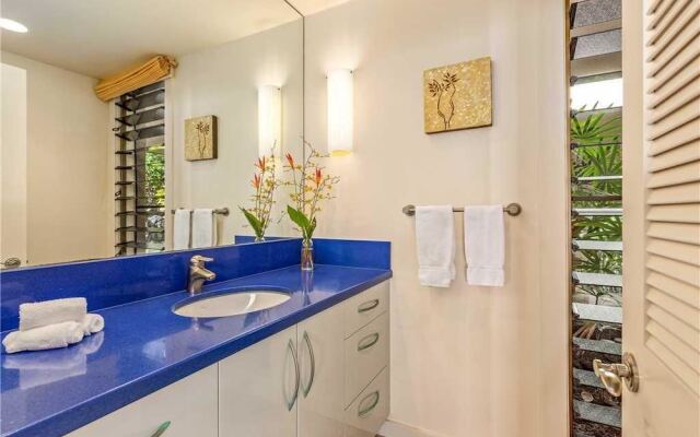 Waterfall House 4 Bedrooms 3.5 Bathrooms Condo