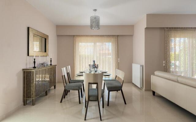 La Maisonette - 4 bedroom villa near the beach