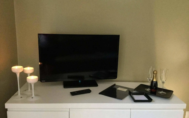 Отель The River Corner