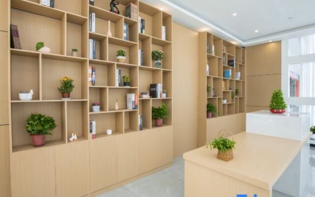 Qingmu Select Hotel (Nanjing Dachang Musihui)