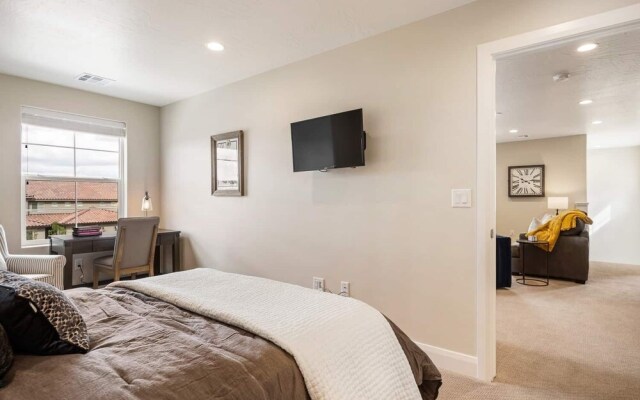 Black Rock Hills 5 Bedroom Home